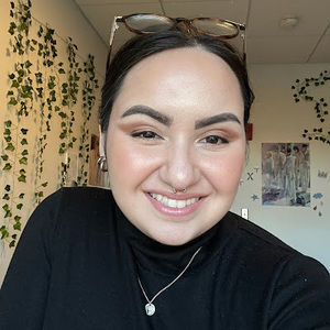 Meet your Posher, Monica